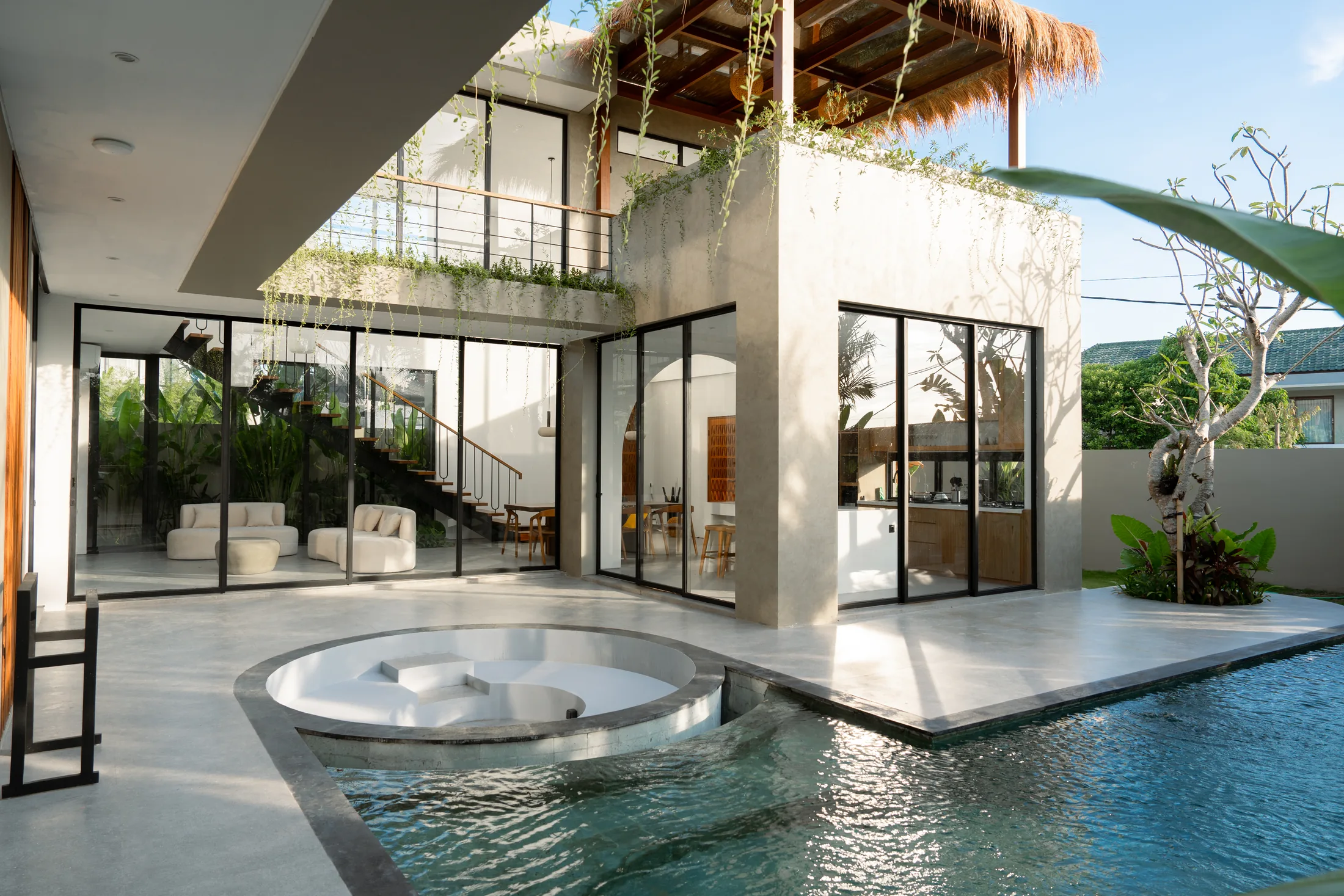 Villa Guillaume, Tumbak Bayuh