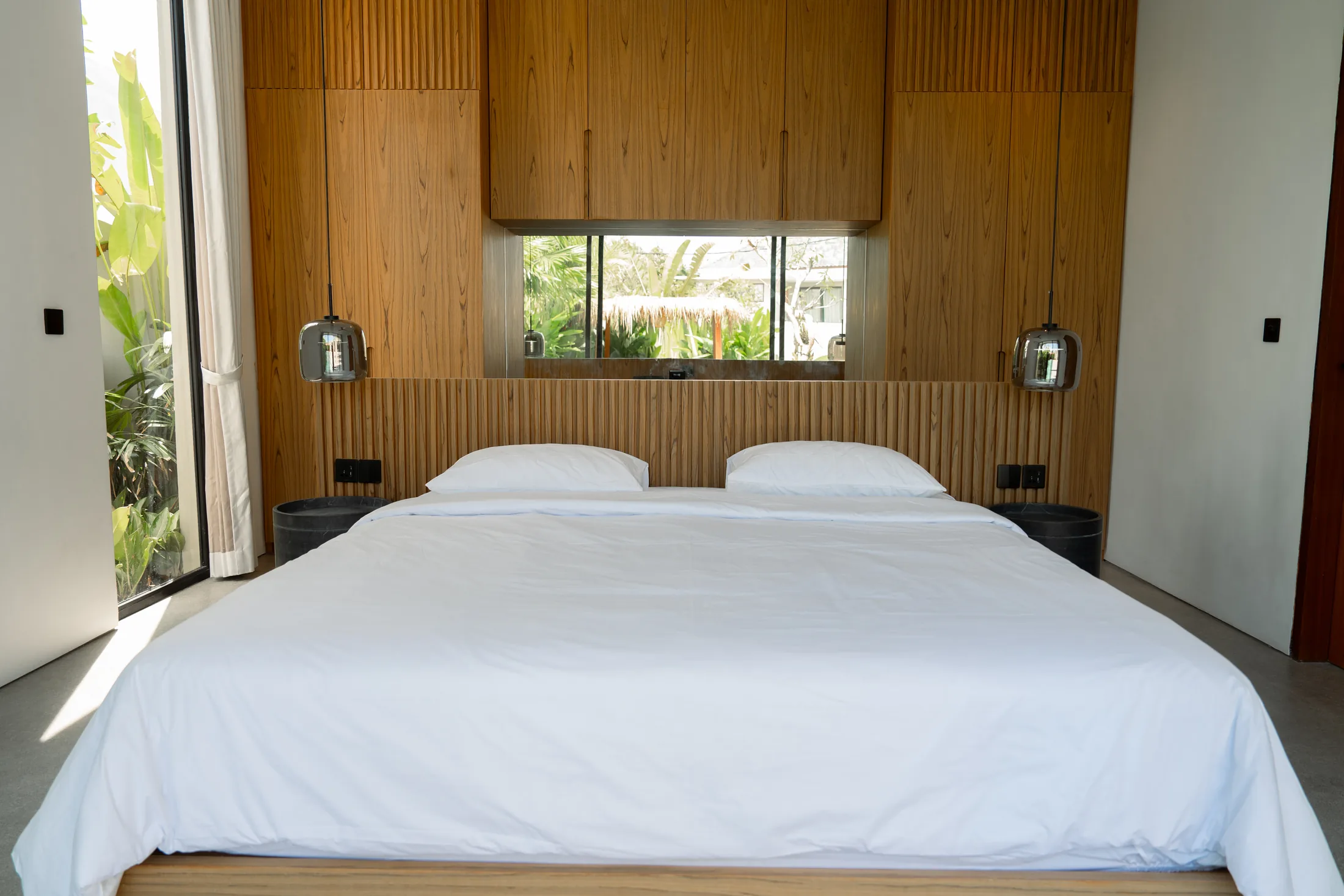 Chambre, tête de lit teck